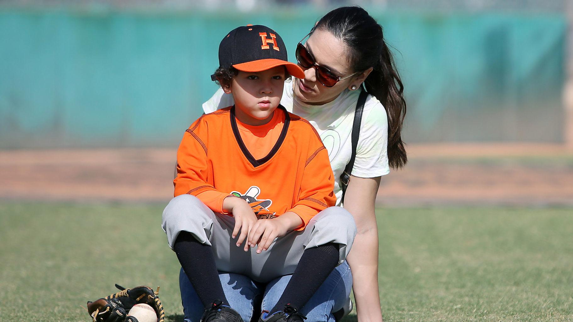 Naranjeros camp in Tucson teaches kids the basics of baseball